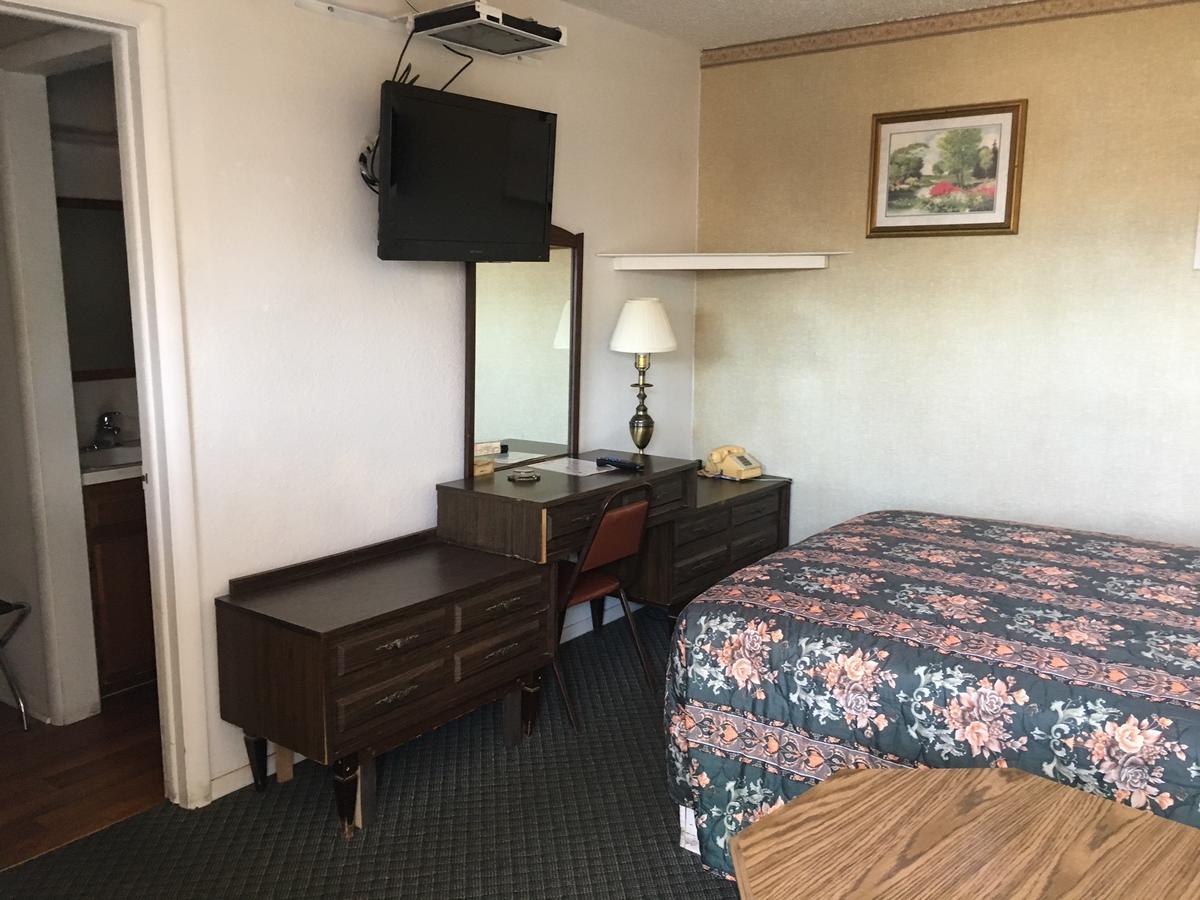 Skyliner Motel Stroud Ngoại thất bức ảnh