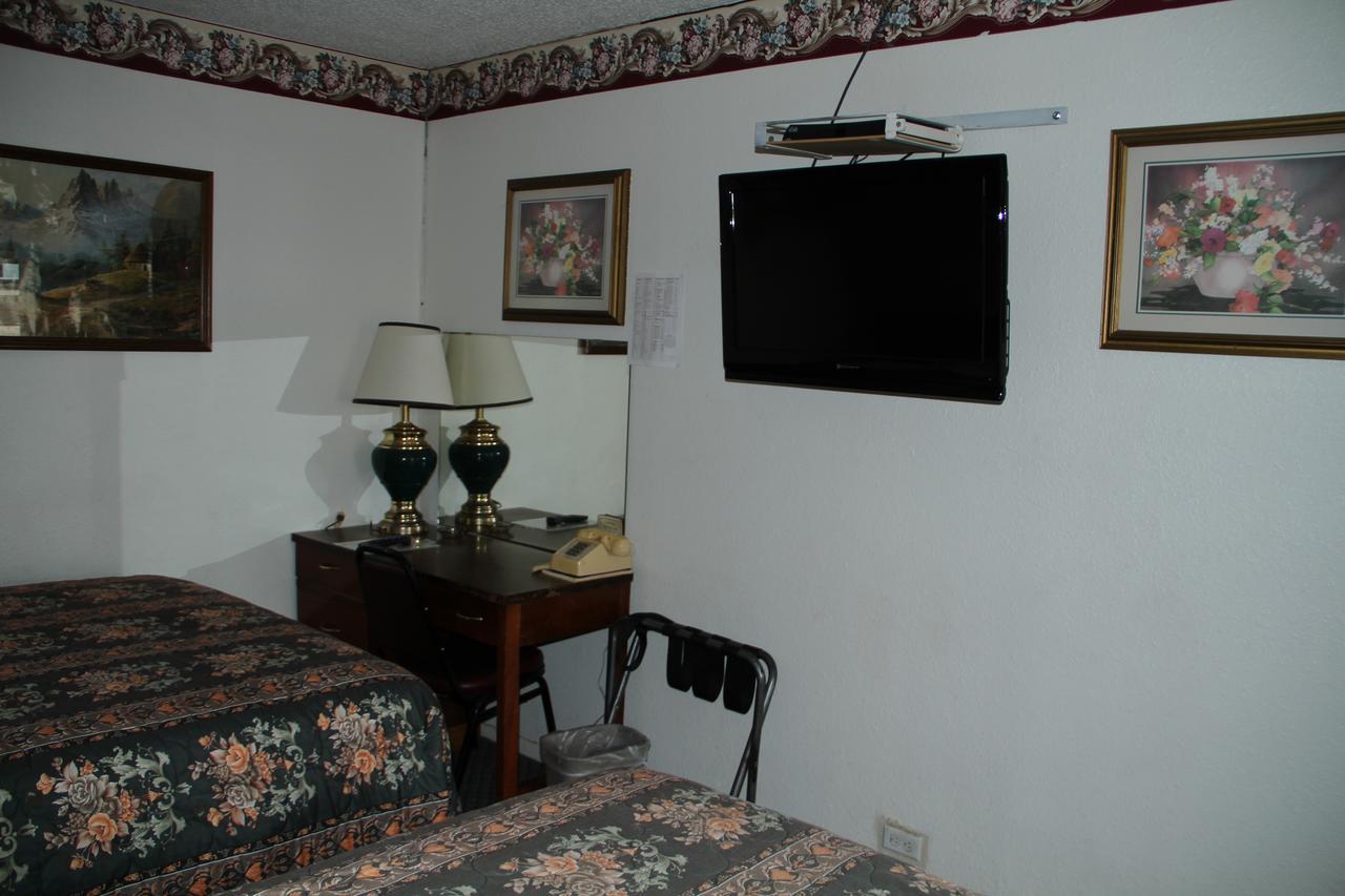 Skyliner Motel Stroud Ngoại thất bức ảnh