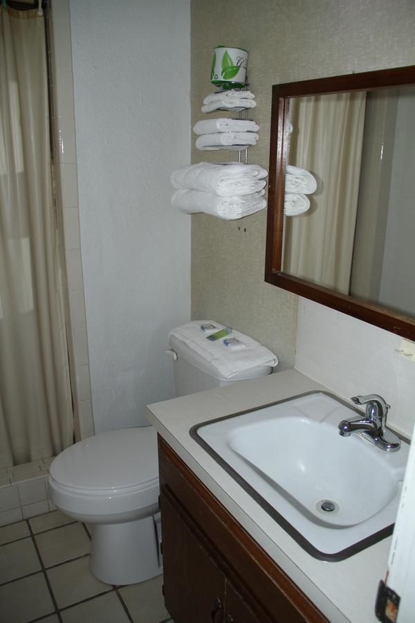 Skyliner Motel Stroud Ngoại thất bức ảnh
