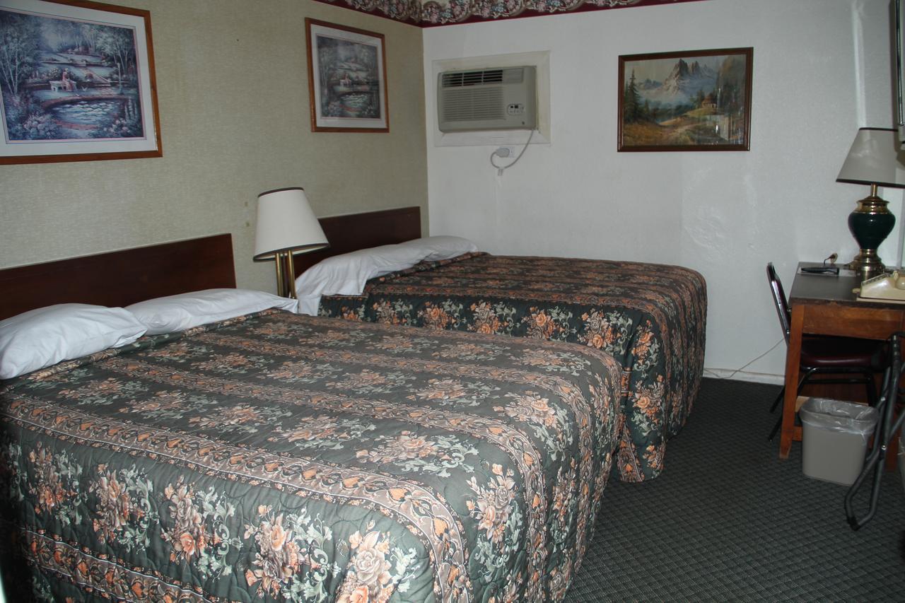 Skyliner Motel Stroud Ngoại thất bức ảnh