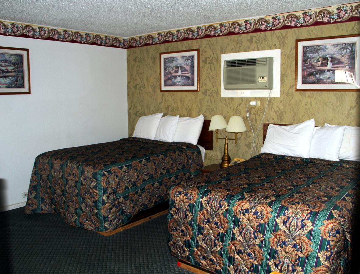 Skyliner Motel Stroud Ngoại thất bức ảnh