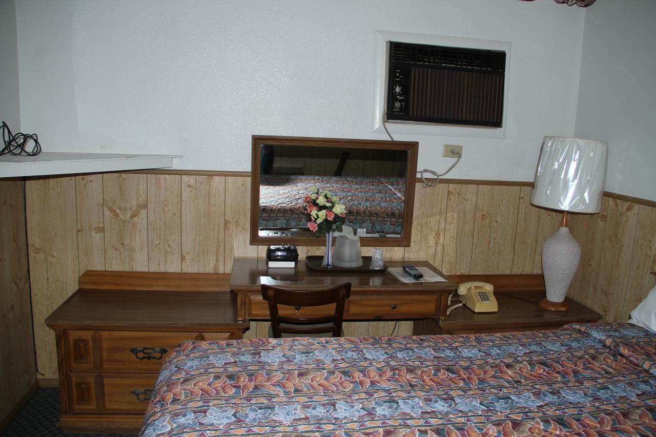 Skyliner Motel Stroud Ngoại thất bức ảnh