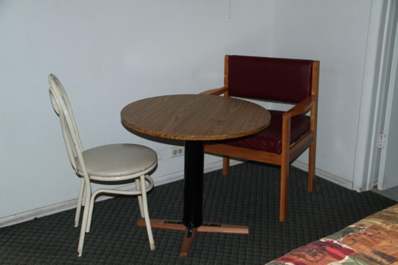 Skyliner Motel Stroud Ngoại thất bức ảnh