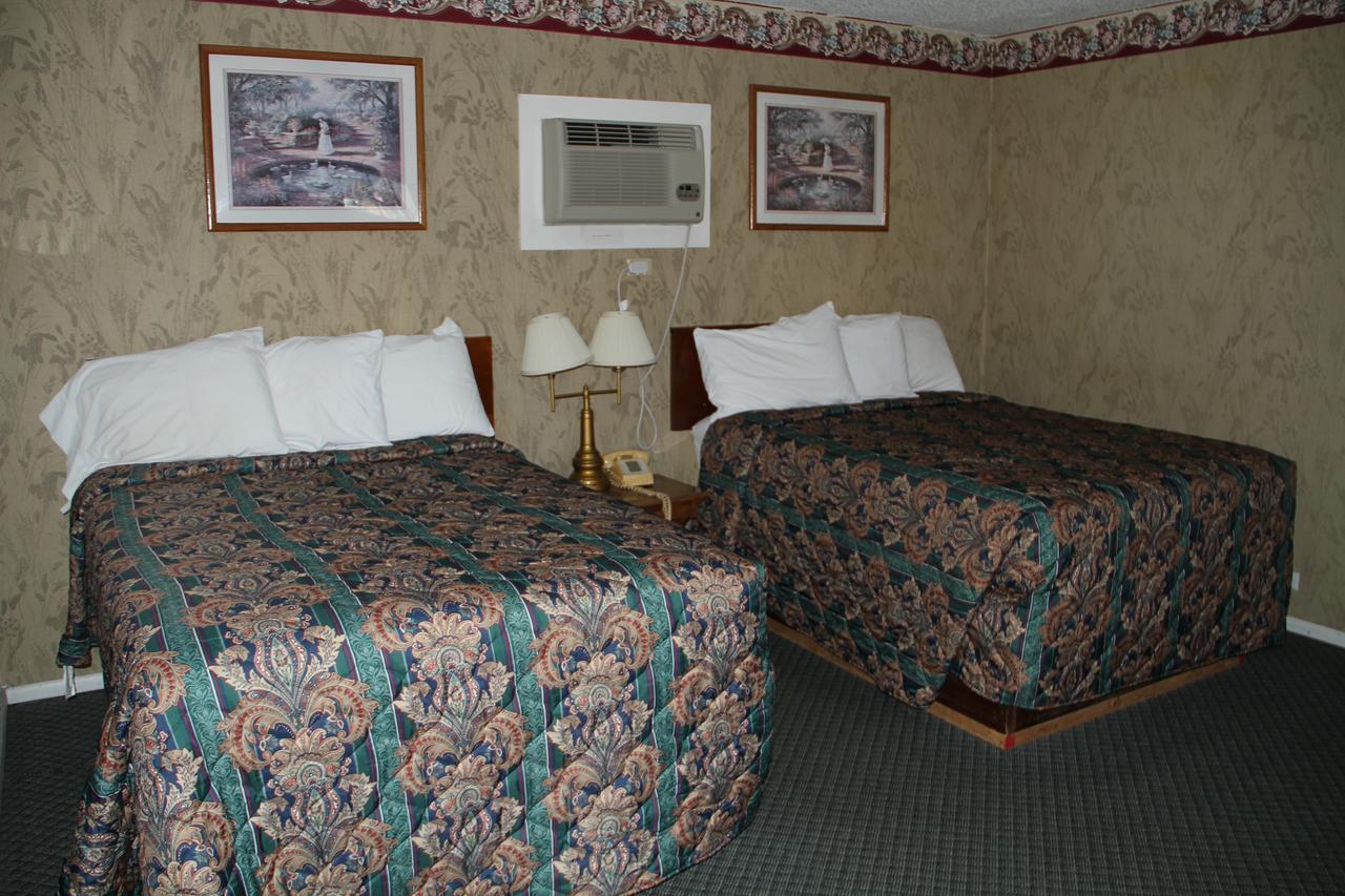 Skyliner Motel Stroud Ngoại thất bức ảnh